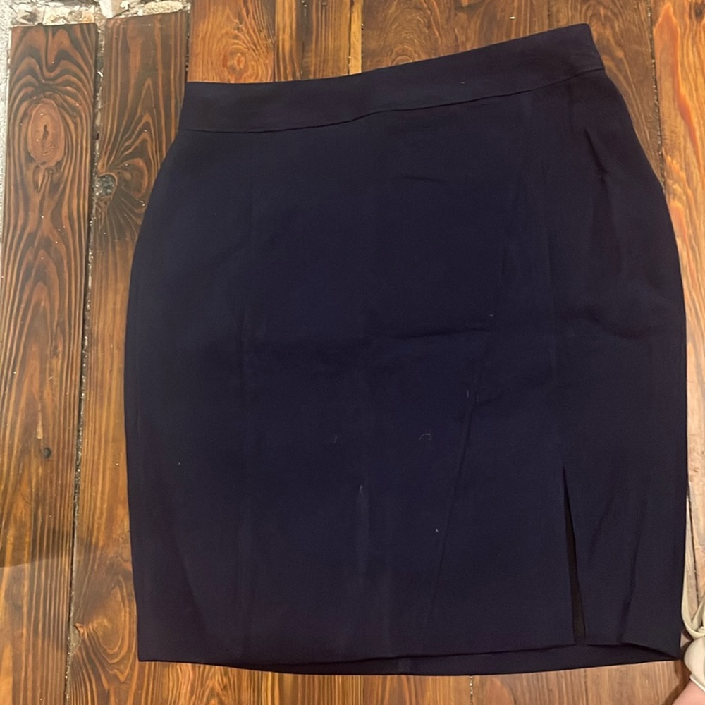 Navy mini pencil skirt NWT